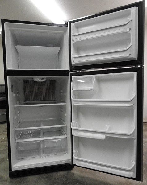 Crystal Cold Propane Refrigerator Crystal Cold CC21RFB Propane Refrigerator-Freezer in Black 21 cu.ft.