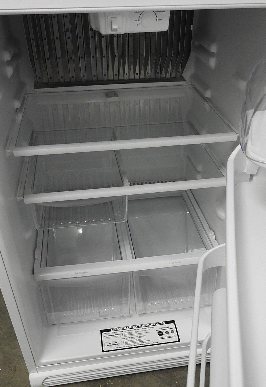 EZ Freeze Propane Refrigerator EZ Freeze EZ-21W 21 cu.ft. Propane Refrigerator-Freezer in White