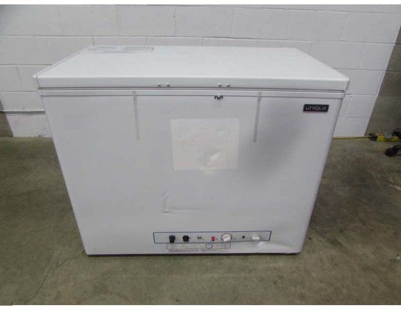 Unique Scratch and Dent or Pre-Owned Off-Grid Appliances New Scratch &amp; Dent Unique UGP-6F Propane Chest Freezer 6 cu/ft  CSA Certified Dual Power (Propane/110V) UGP-6F SM W Serial #1935