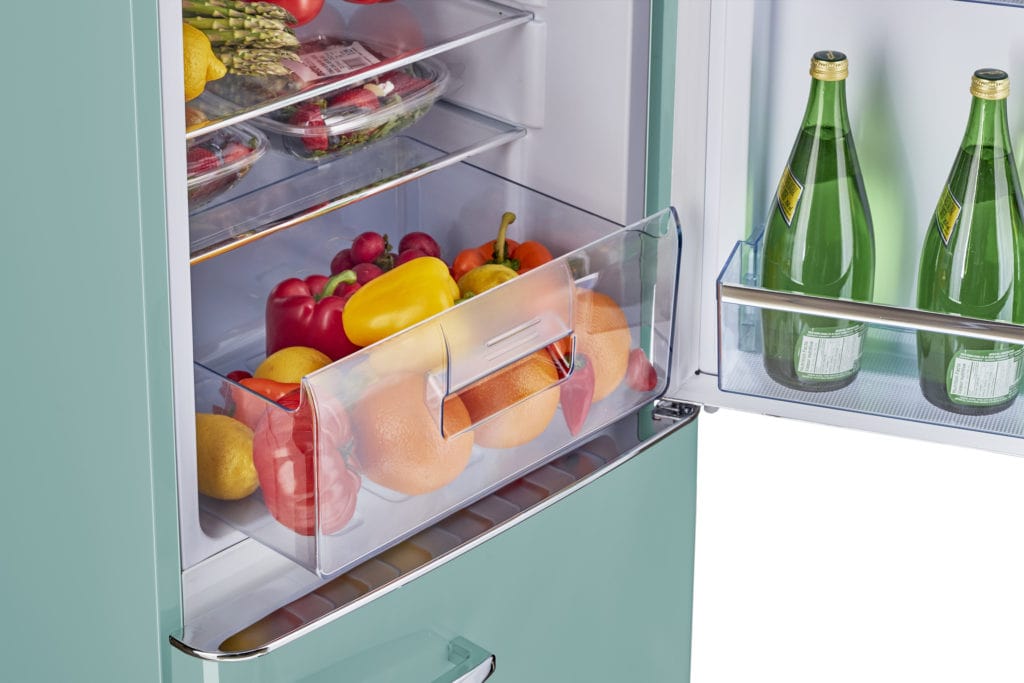 Unique Unique Appliances Unique 9 cu/ft Bottom Mount Retro Refrigerator UGP-275L T AC  (Turquoise)